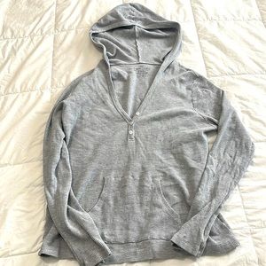 Hooded Pull Over